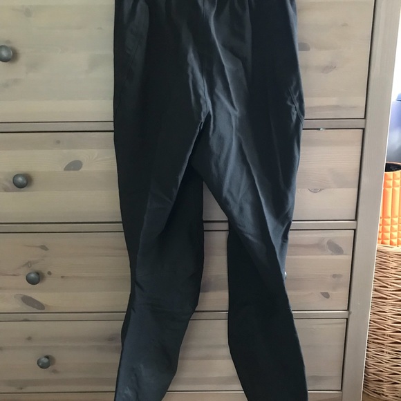 //SOLD// Waterproof stretch rain pants - Picture 3 of 6